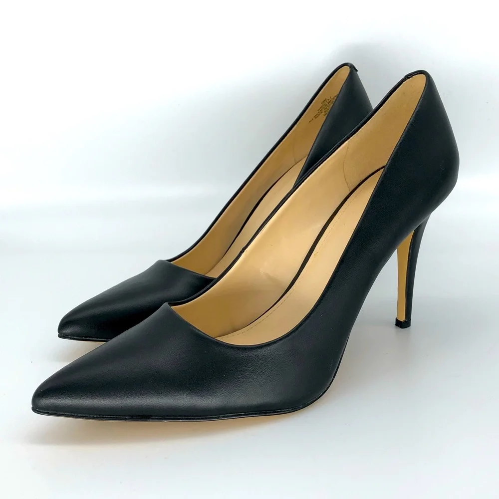 Nine West Leather Pumps in Black 10M